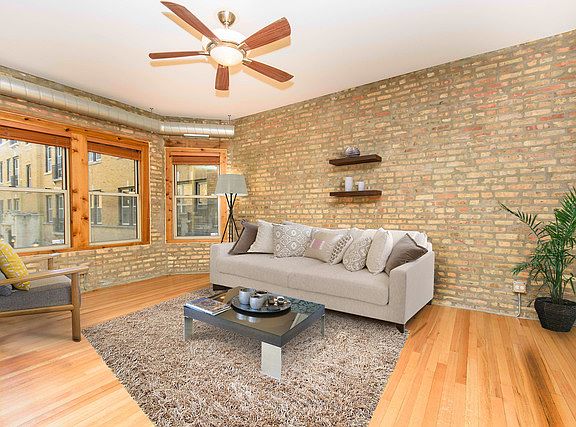 3rd image of 1225 W Greenleaf Ave APT 1W