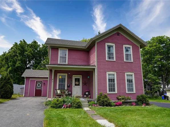 130 Park Ave, Brockport, NY 14420