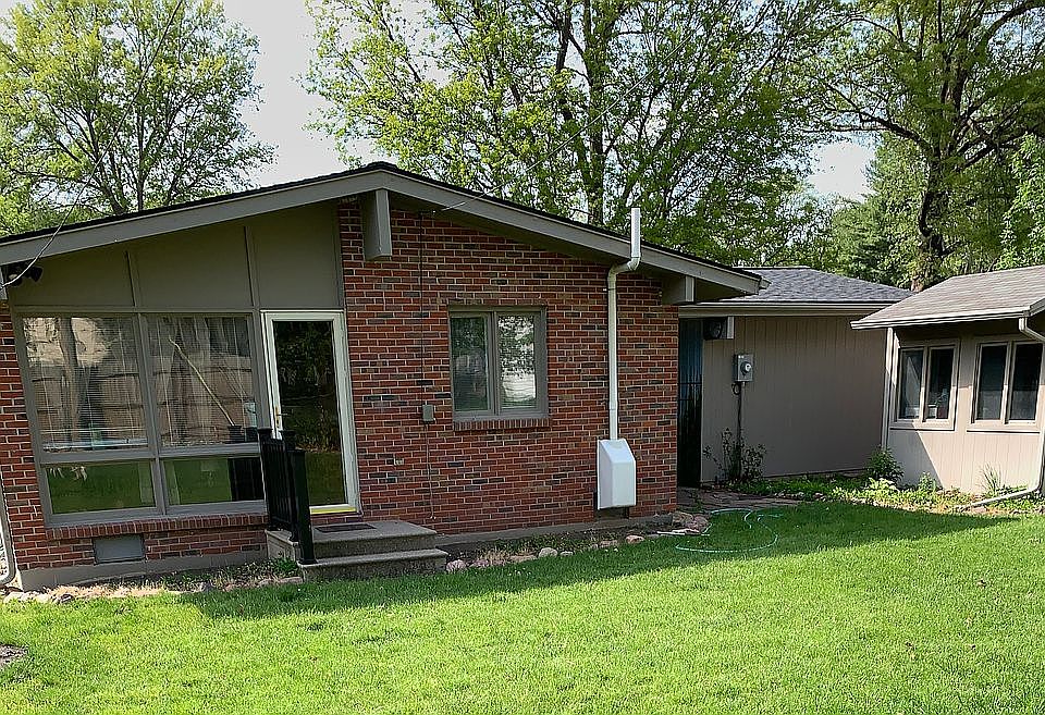 2nd image of 1026 Meadow Dale Dr