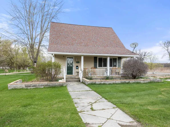 10426 Smiths Creek Rd, Goodells, MI 48027