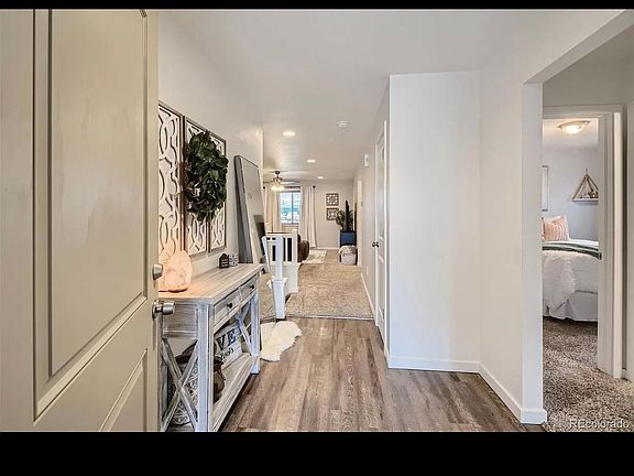 5th image of 115 Johnson Cir
