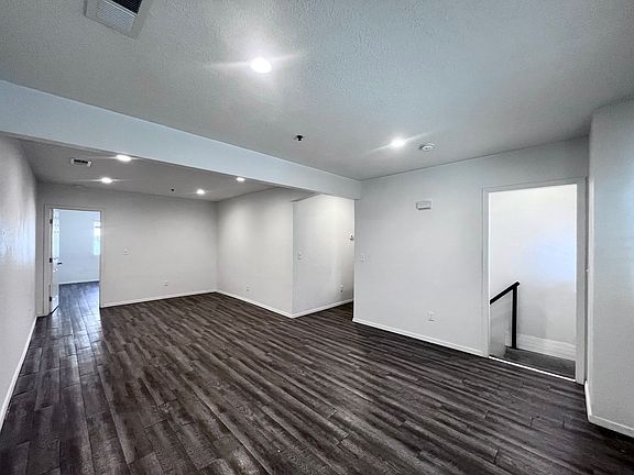 4th image of 1808-1810 Gold Ave SE #B