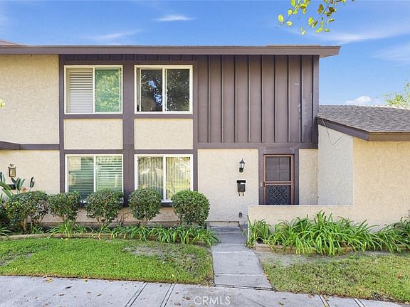 3rd image of 7043 Fulton Way
