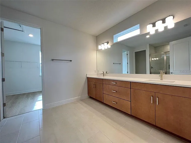 19141 Planetree St — Photo 28