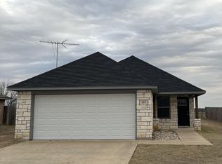 410 Mesquite Dr, Rio Vista, TX 76093
