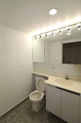 Rented by Mossanen Group | media 25