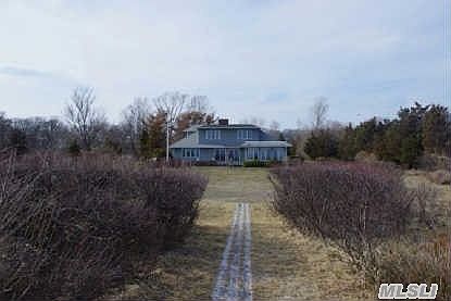 3rd image of 1642 Meadow Beach Ln