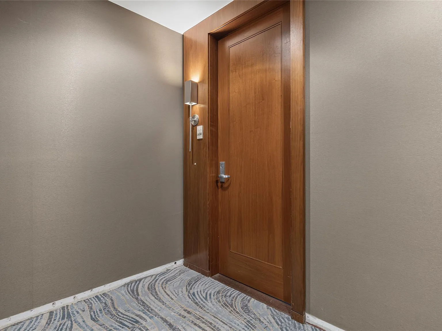 2 bed, 2.0 bath, 1784 sqft, $9,500 — Photo 4