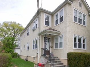 67 1st St, Harrison, NY 10528