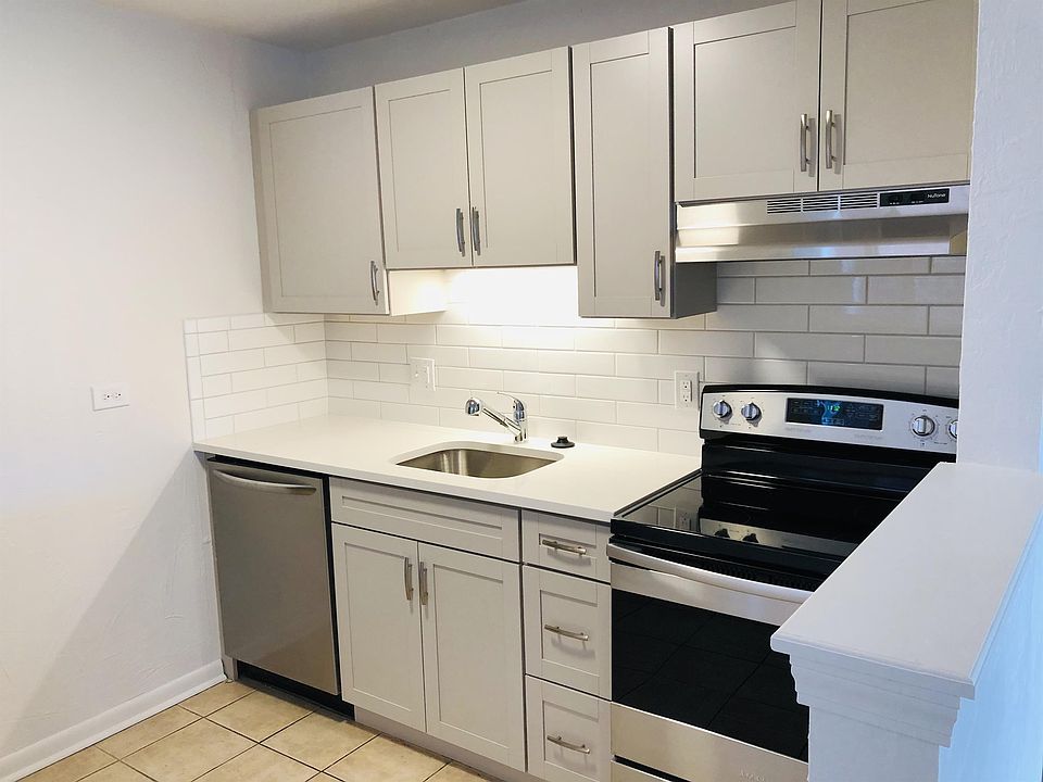 1st image of 1415 N Pearl St #11173756