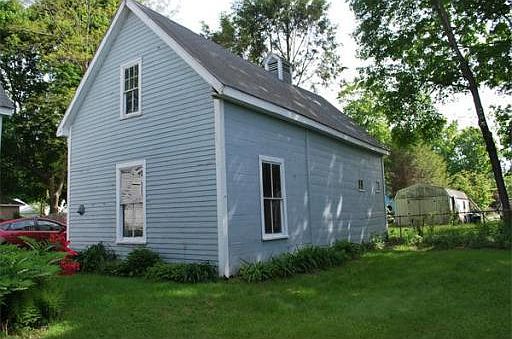 2nd image of 16 Rust St