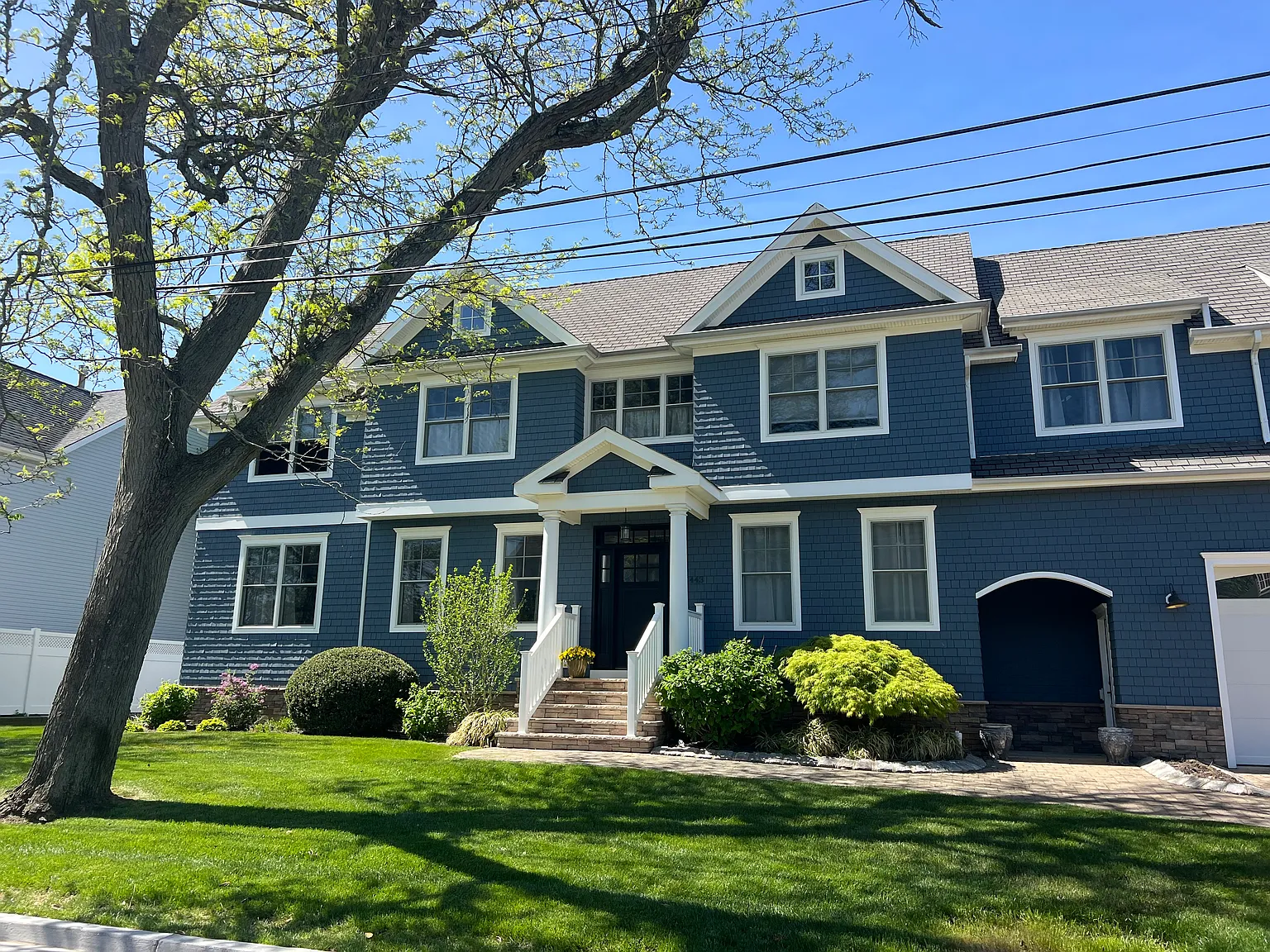 5 bed, 3850 sqft, $11,500 — Photo 1
