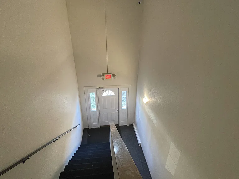 1309 E Sylvan Cir #6 — Photo 12