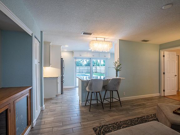 5th image of 4359 Empress Street