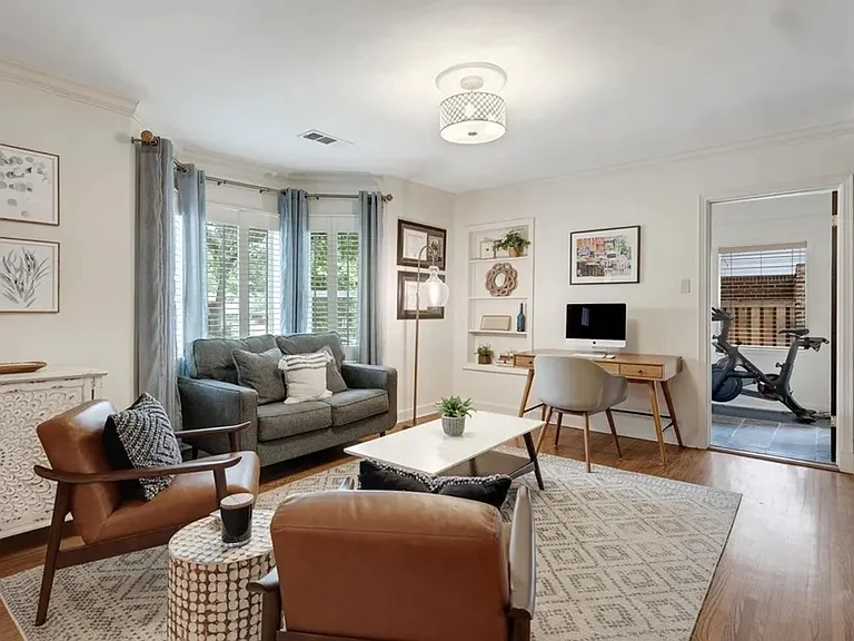 3731 Oakley Ave — Photo 11