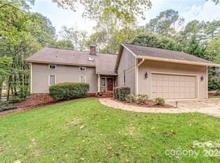 8082 Golf Course Dr N, Denver, NC 28037