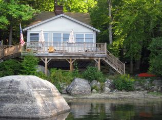 82 E Shore Dr, Bradford, NH 03221