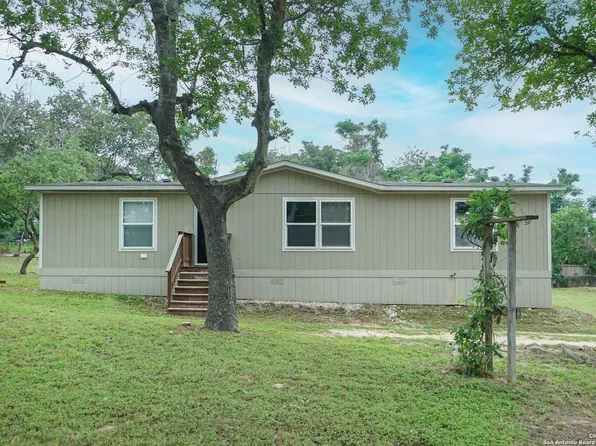 4449 Chariot, Von Ormy, TX 78073