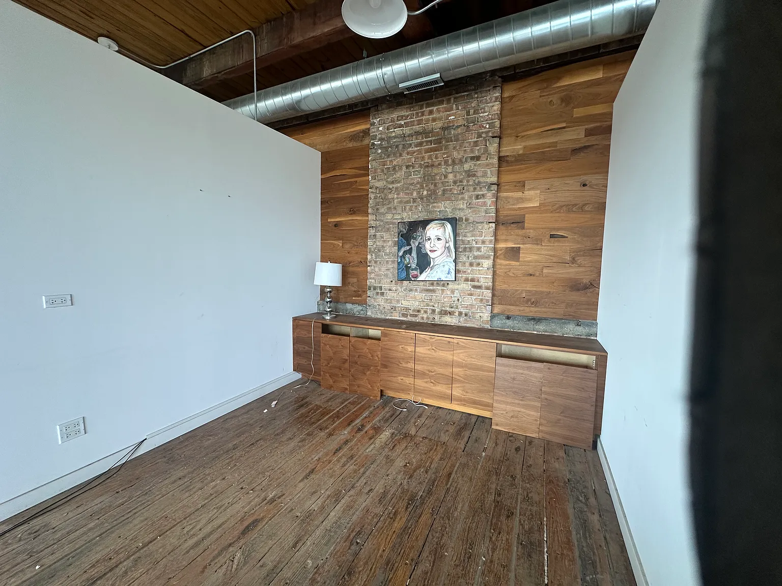 2 bed, 2500 sqft, $2,885 — Photo 4