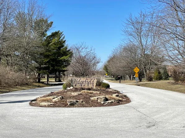 26208 S Victoria Ln, Crete, IL 60417