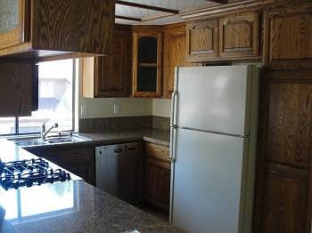3rd image of 2420 Chandler Ave Unit 3