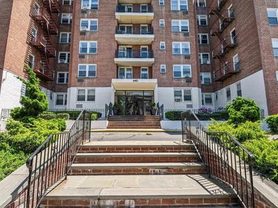 440 Warburton Avenue #4k, Yonkers, NY, 10701