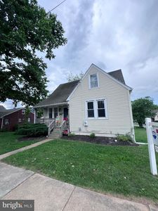 33 Milton Ave, Westminster, MD 21157