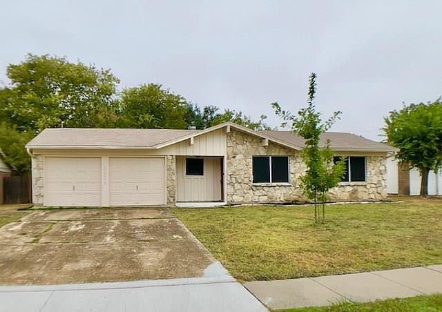 1st image of 2929 Esterbrook Dr