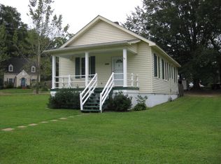 522 N Brunswick Ave, South Hill, VA 23970