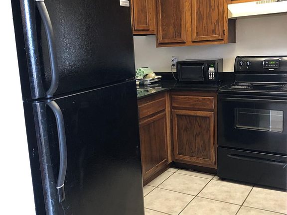 4th image of 11666 N 28th Dr Unit 283