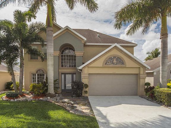 2nd image of 720 NW Waterlily Pl