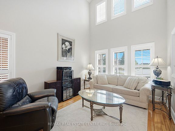 5th image of 18 Grasshopper Way