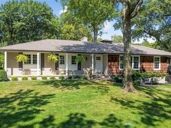 5702 NW Valley Rd, Platte Woods, MO 64151