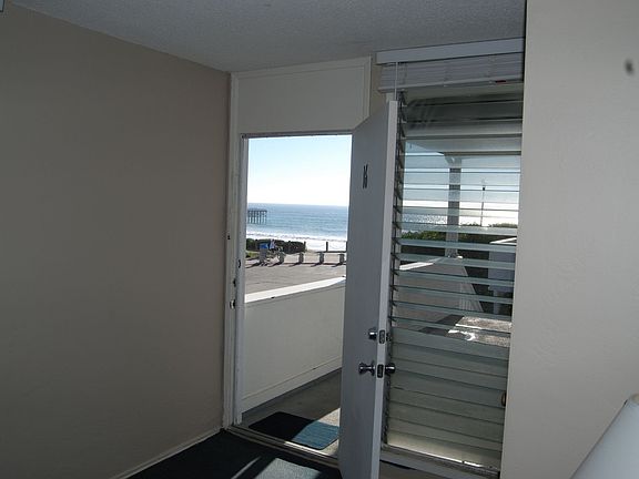2nd image of 610 Emerald St