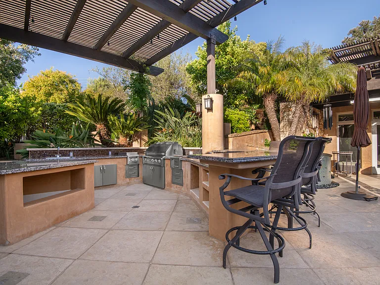 1650 Mesa Ridge Ave — Photo 37