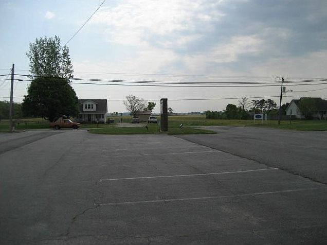 2nd image of 2536 Centerville Tpke S