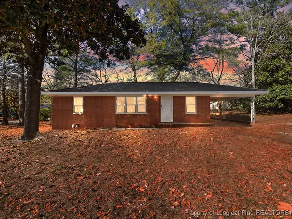 916 Sandalwood Dr, Fayetteville, NC 28304