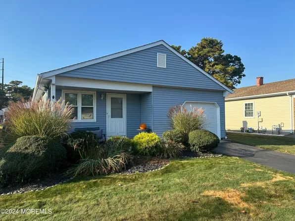 38 La Dunette Drive, Toms River, NJ 08757