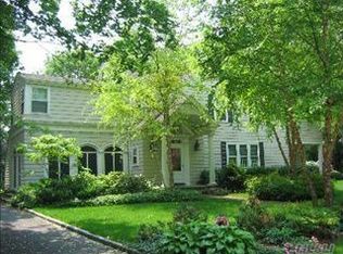 54 Nassau Dr, Great Neck, NY
