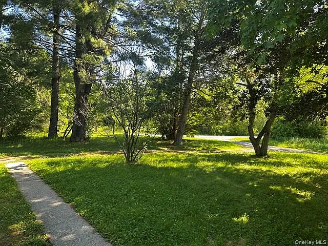 97 Cold Spring Rd — Photo 3