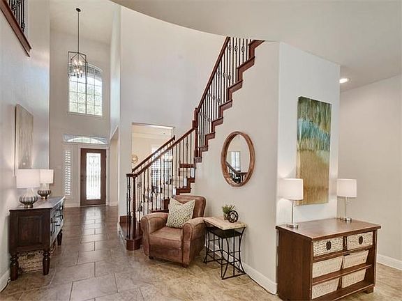 4th image of 11408 Hollister Dr