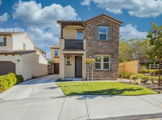28960 N West Hills Dr, Santa Clarita, CA 91354