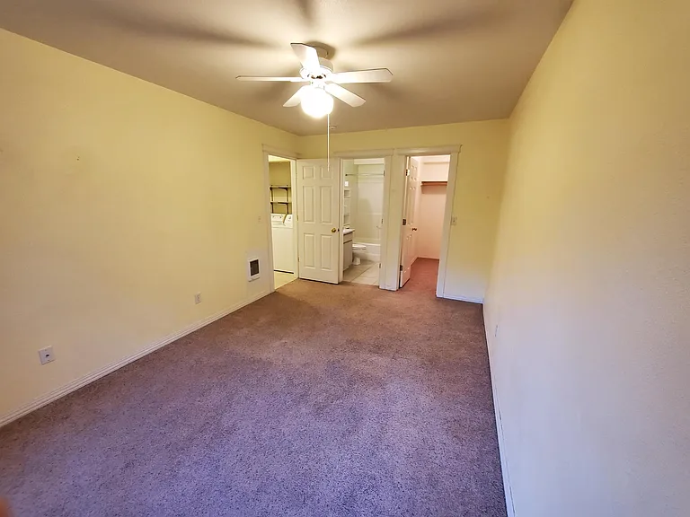 1645 NE Merman Dr — Photo 9