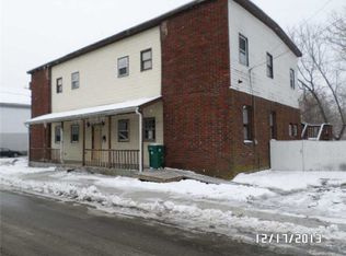 73 West St, Woonsocket, RI 02895
