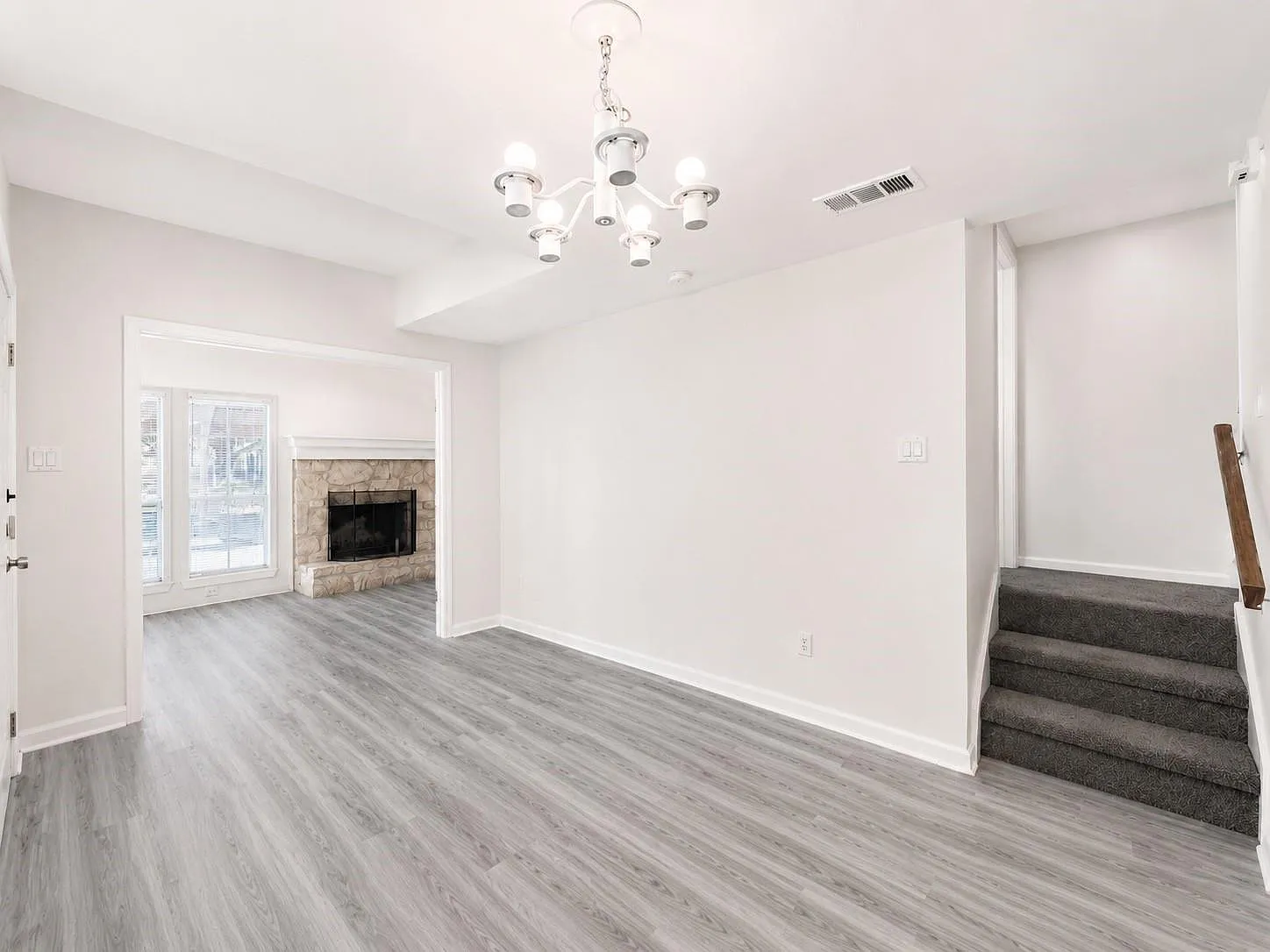 2 bed, 1.5 bath, 894 sqft, $2,050 — Photo 4