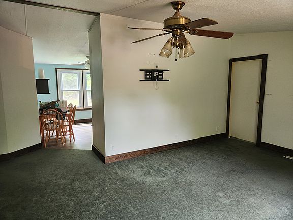 4th image of 12637 New Kent Hwy