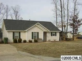 513 Canary Ct, Wingate, NC 28174