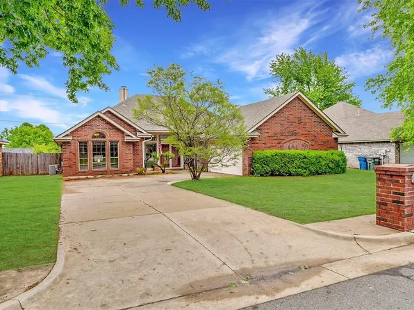 1725 Dena Dr, Edmond, OK 73003