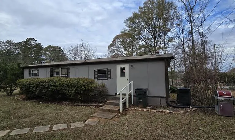 169 Vaughn Ln #B — Photo 3