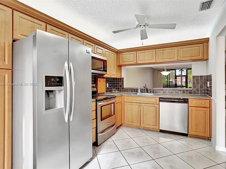 4615 Carambola Cir S #27232 — Photo 8